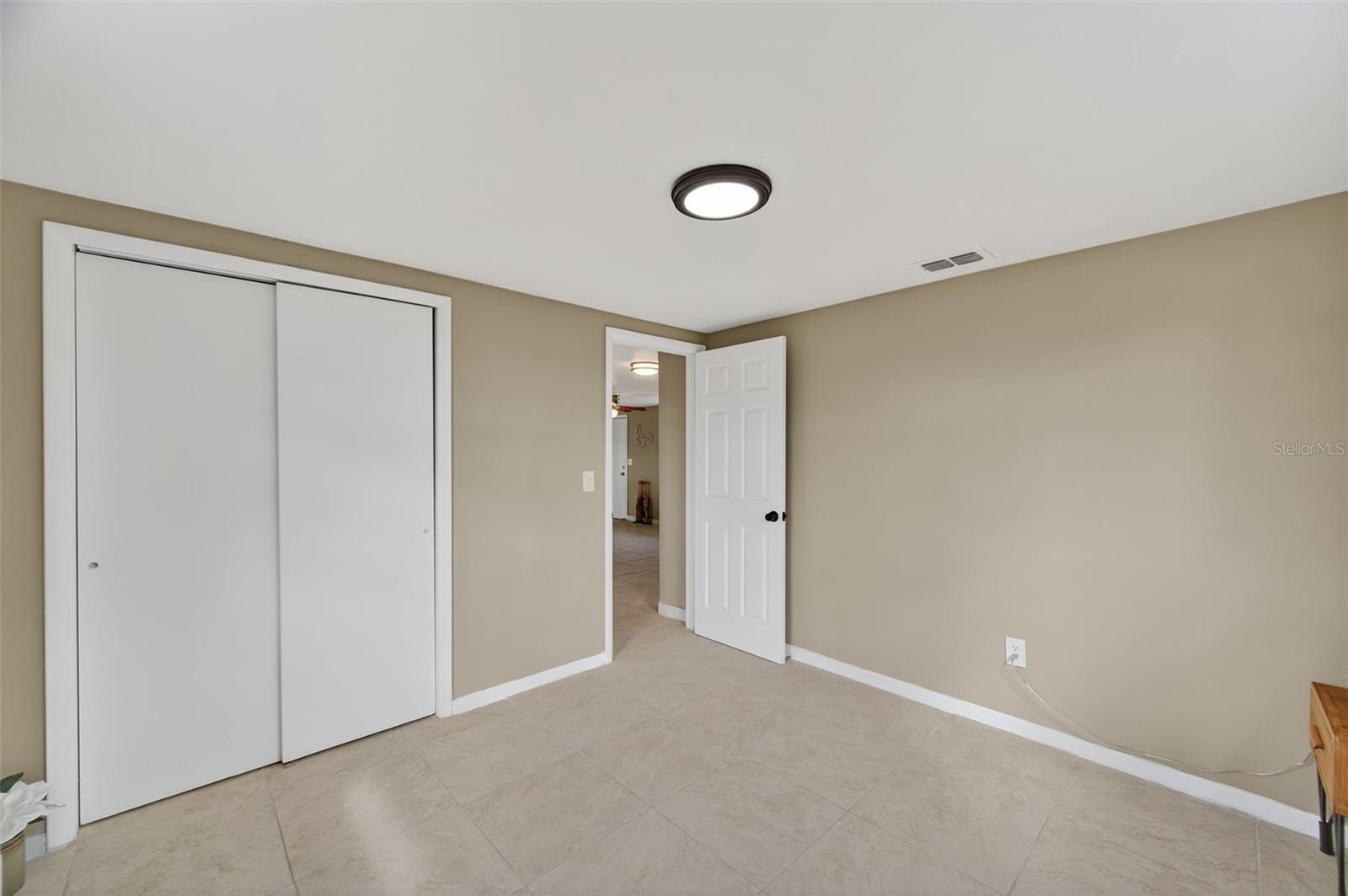 Image 22 of 47 For 3742 Elmwood Drive