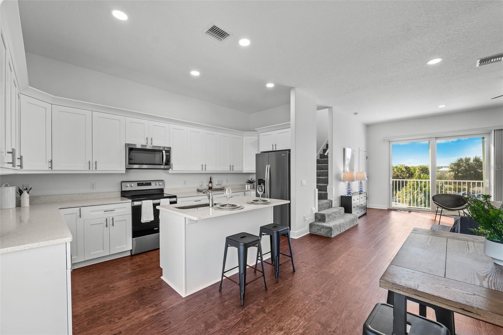 Image 8 of 55 For 5730 Biscayne Court 6