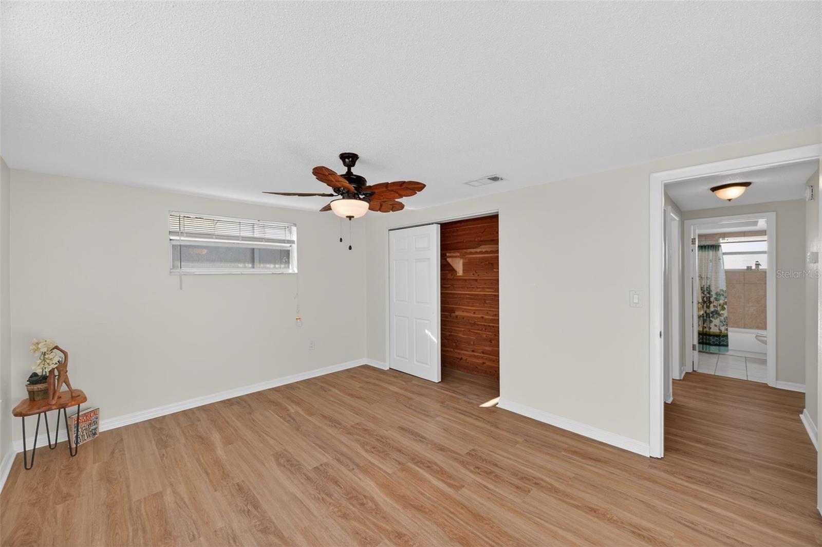 Image 32 of 60 For 7547 Cumber Drive