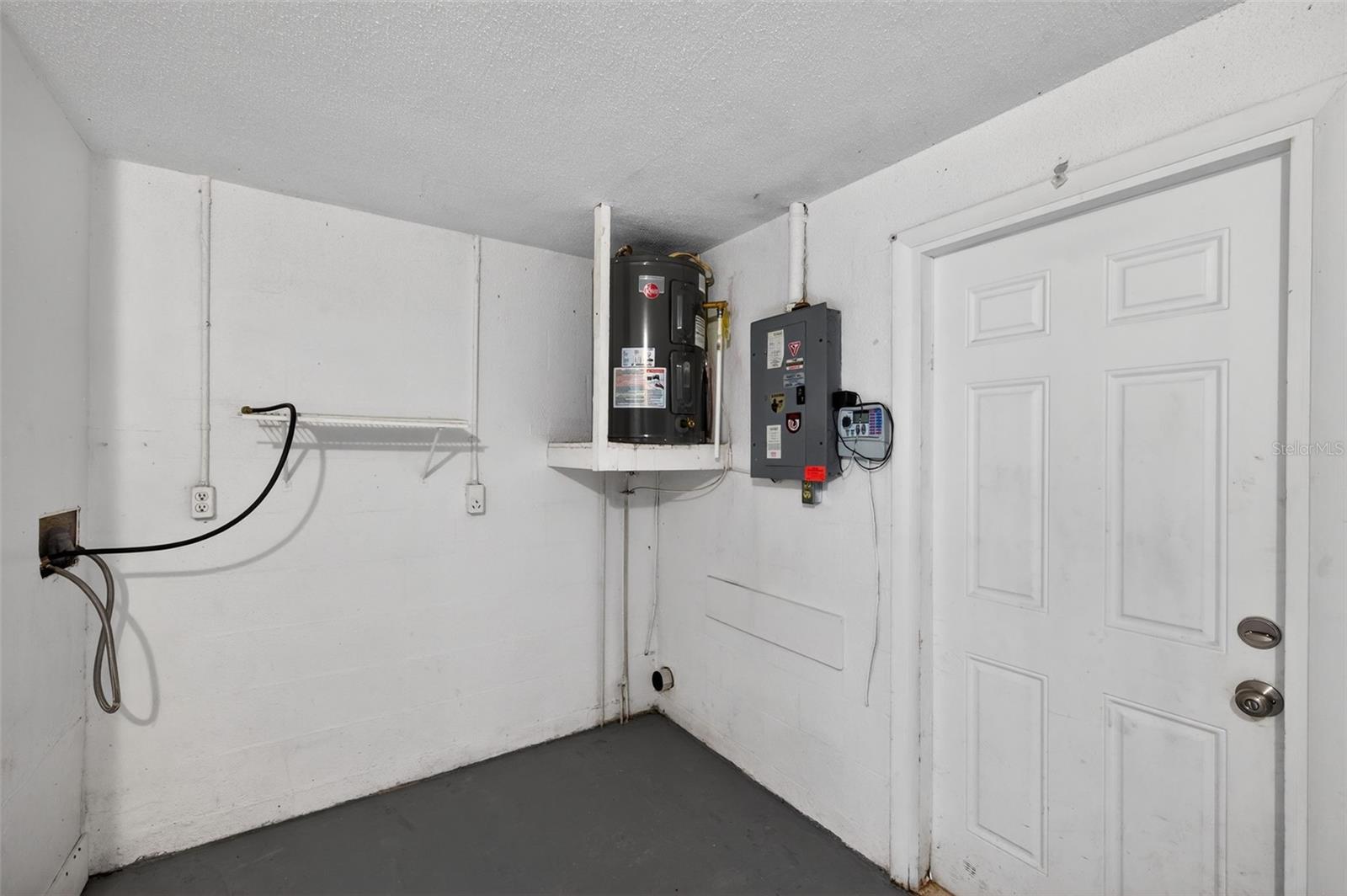 Image 46 of 60 For 7547 Cumber Drive