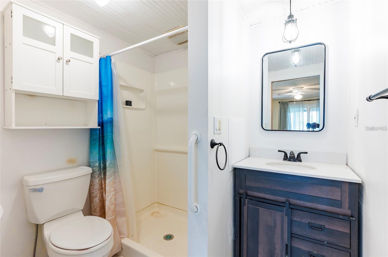 Image 16 of 27 For 2640 Albion Street