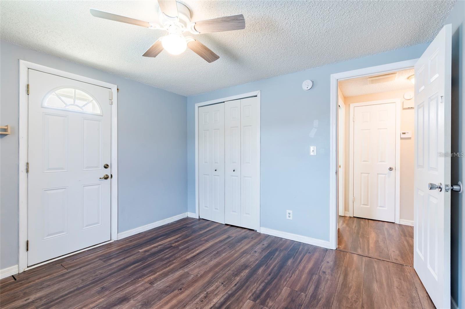 Image 21 of 27 For 2640 Albion Street