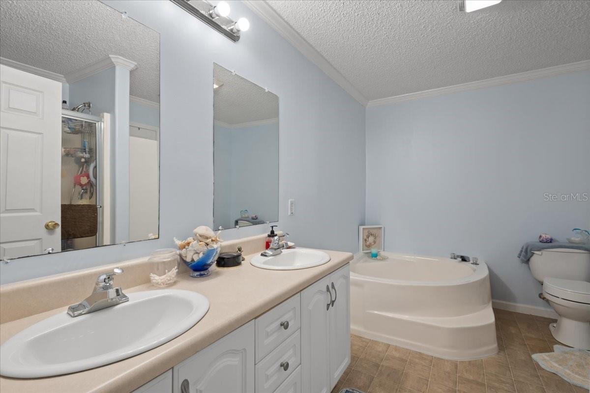 Image 17 of 36 For 11990 55th Lane