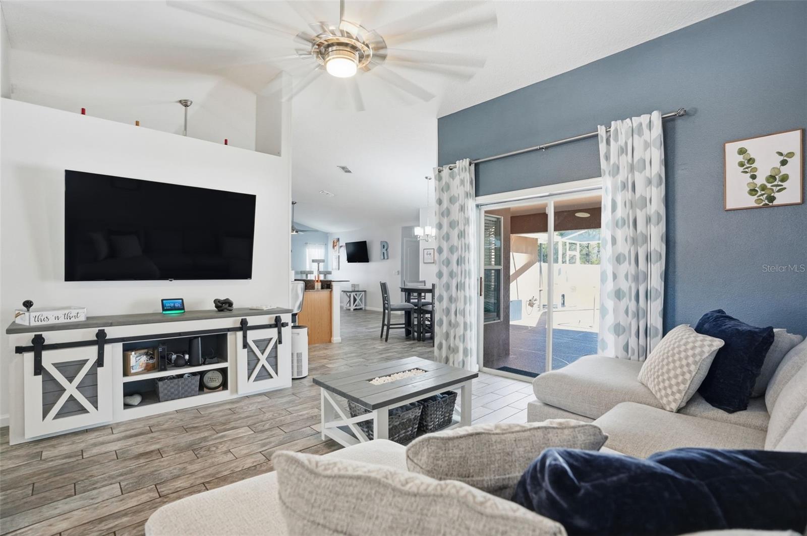 Image 4 of 68 For 14322 Nugent Circle