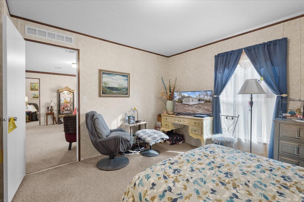 Image 12 of 23 For 5829 11th Avenue