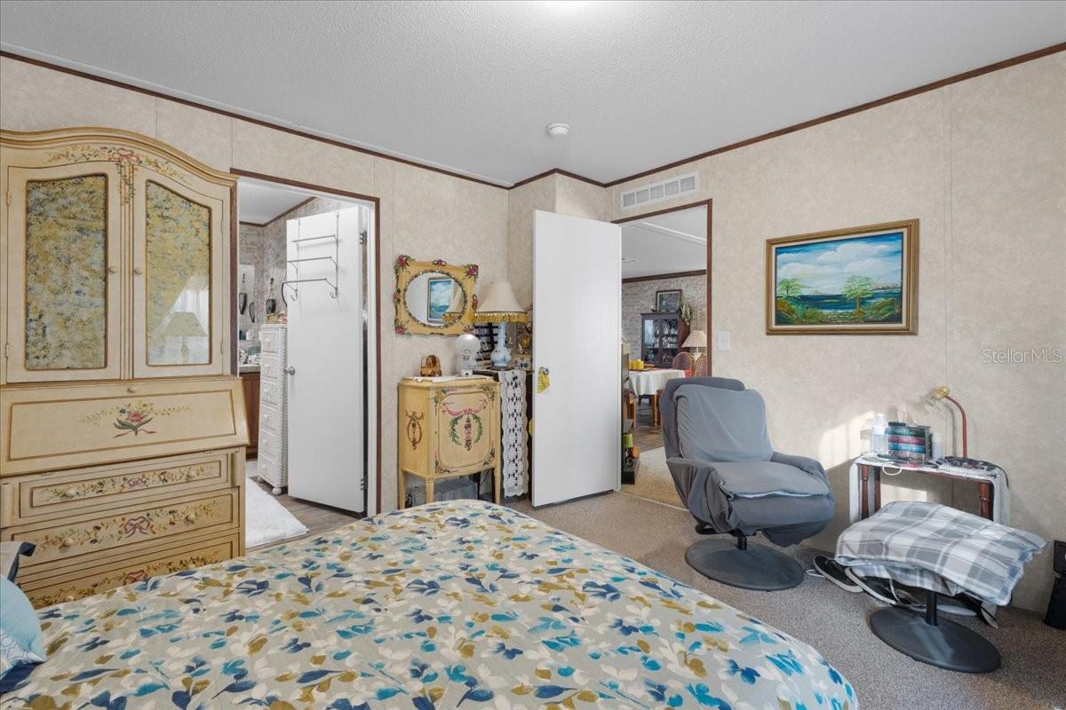 Image 13 of 23 For 5829 11th Avenue