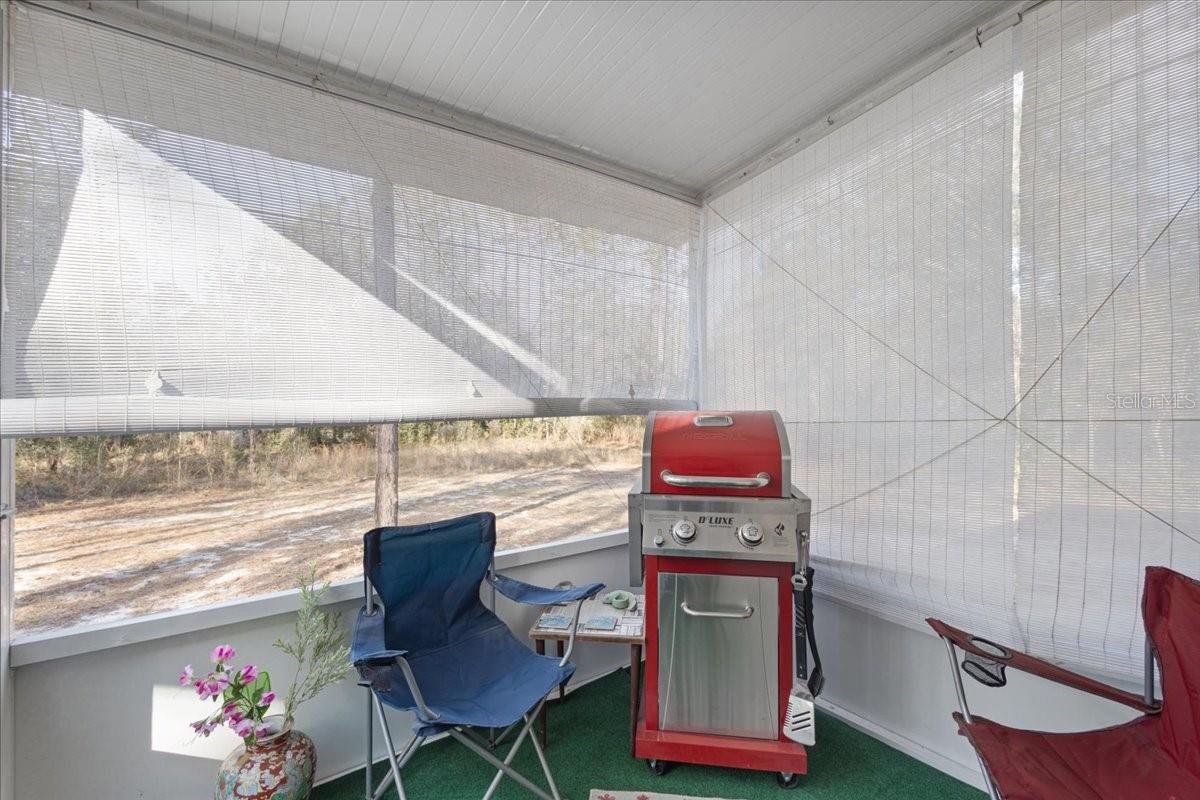 Image 18 of 23 For 5829 11th Avenue