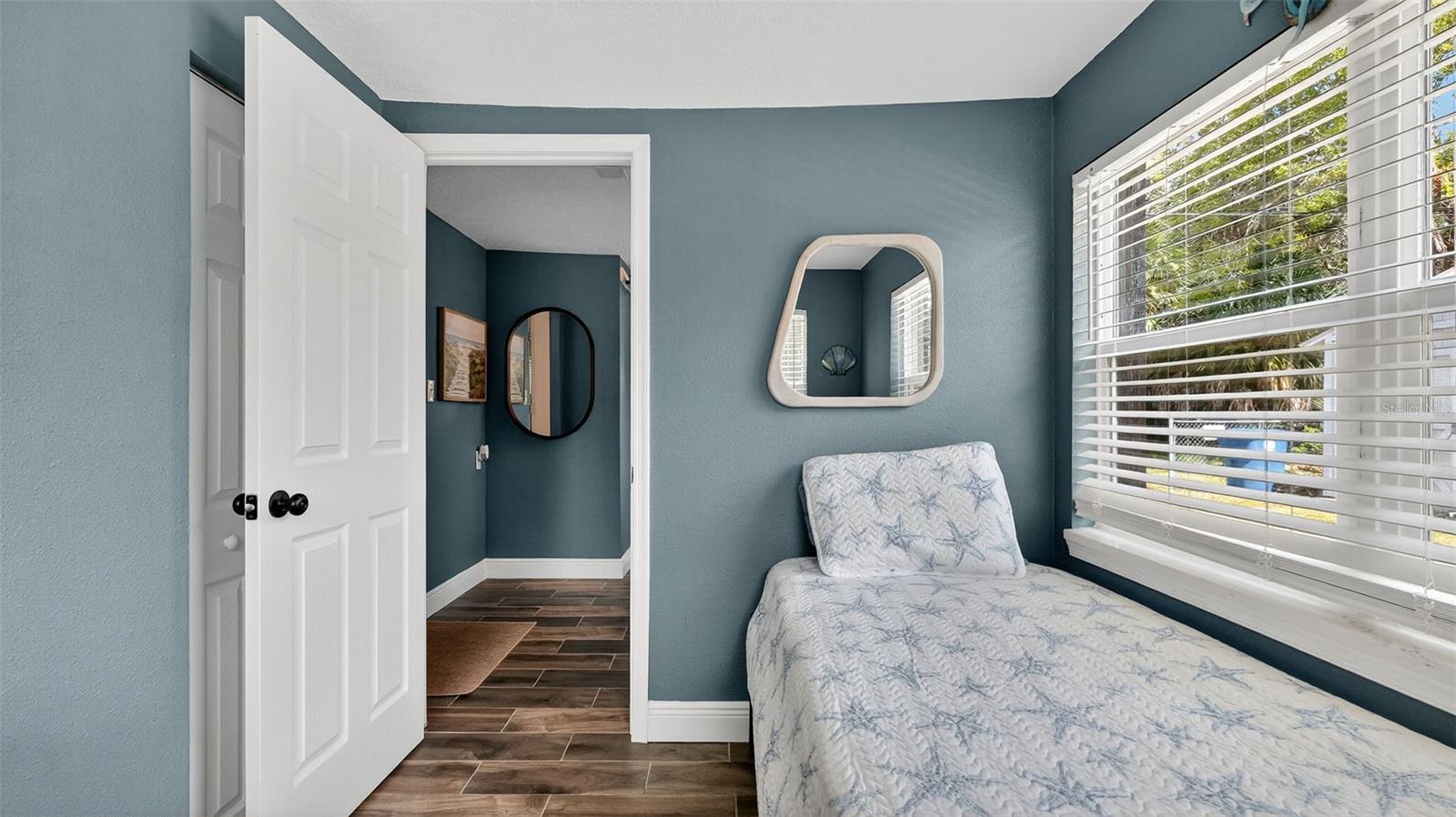 Image 29 of 45 For 5411 Teal Drive