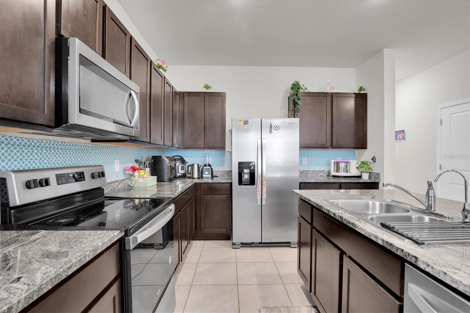 Image 10 of 26 For 2917 Suncoast Plains Drive