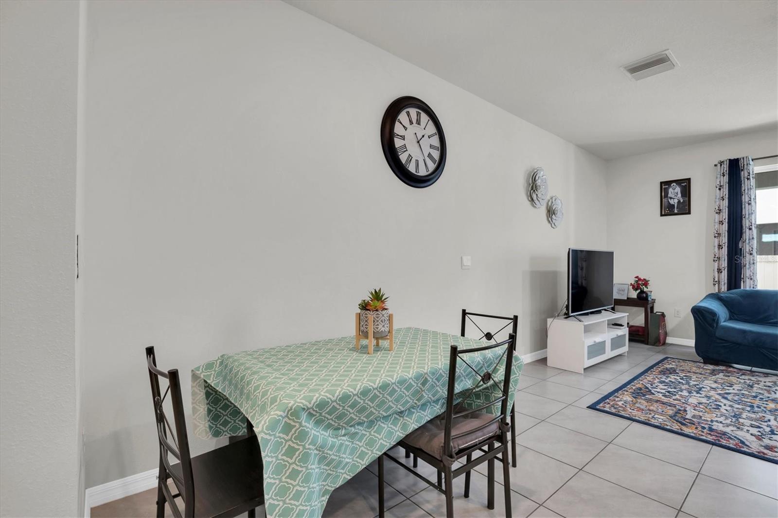 Image 4 of 26 For 2917 Suncoast Plains Drive