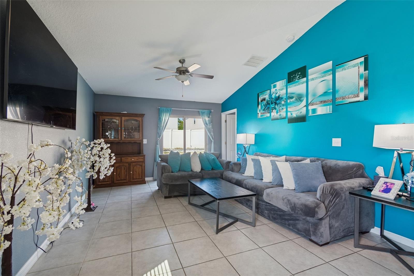 Image 14 of 72 For 6065 Spring Crayfish Avenue