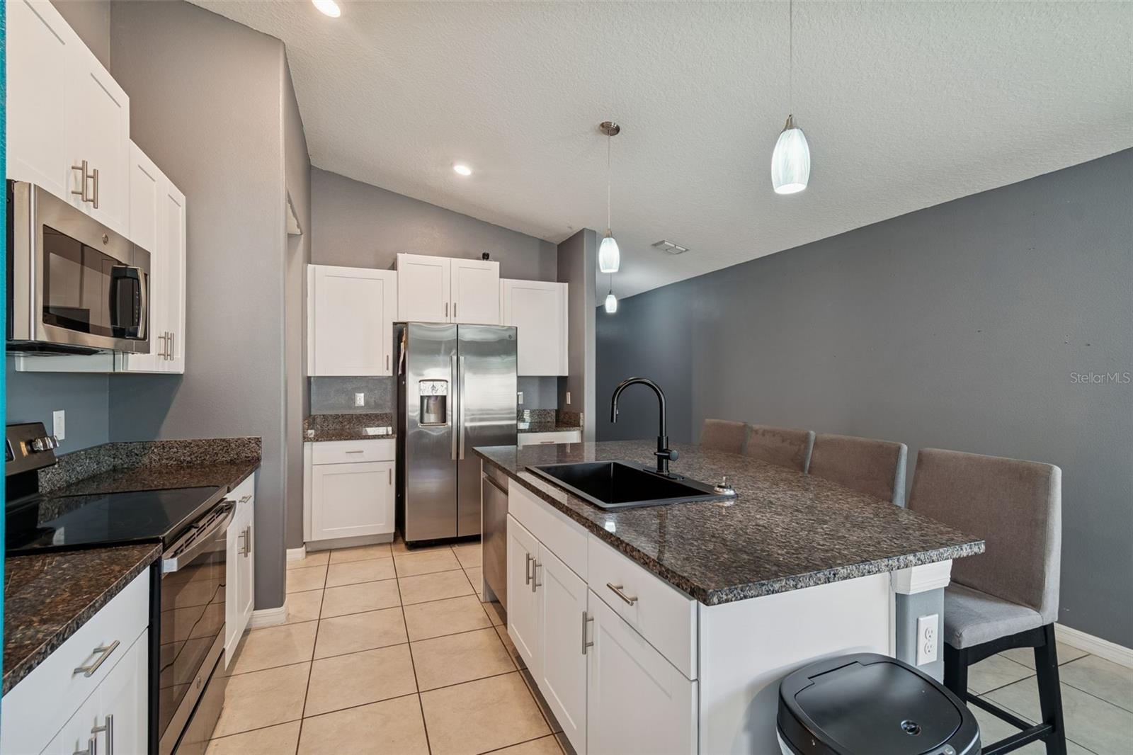 Image 22 of 72 For 6065 Spring Crayfish Avenue