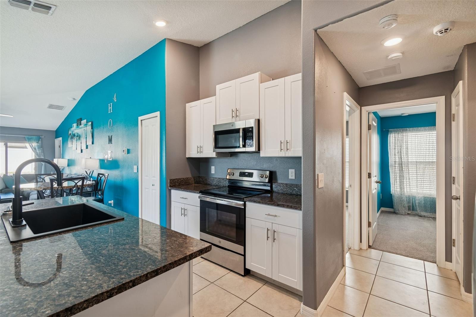 Image 26 of 72 For 6065 Spring Crayfish Avenue