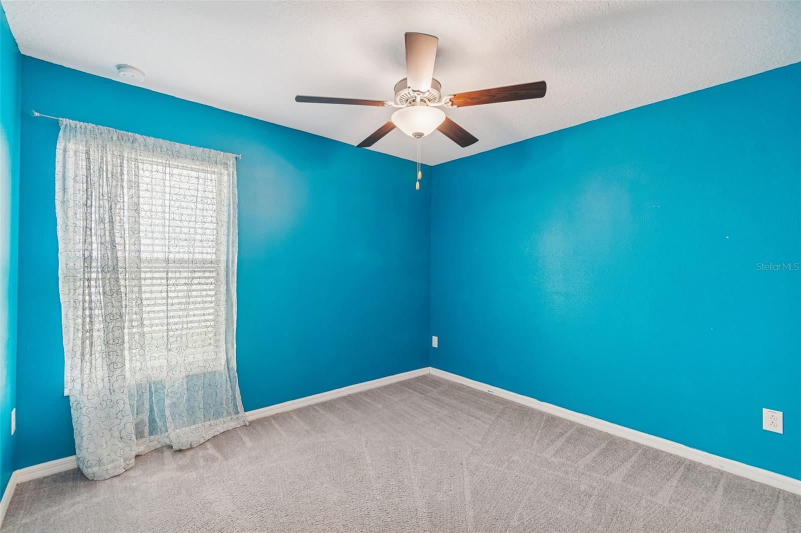 Image 28 of 72 For 6065 Spring Crayfish Avenue