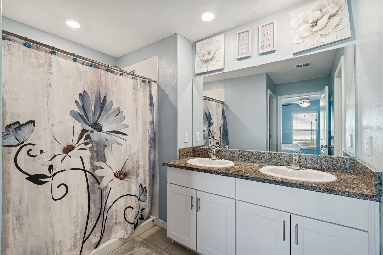 Image 38 of 72 For 6065 Spring Crayfish Avenue