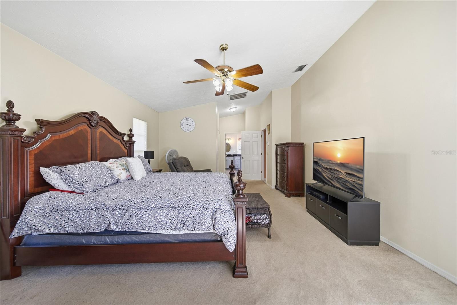 Image 21 of 38 For 2813 Aston Avenue