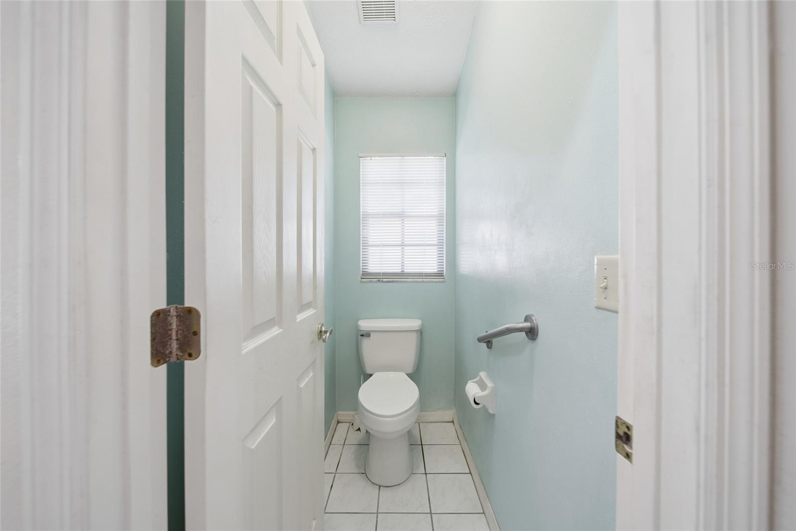 Image 25 of 38 For 2813 Aston Avenue