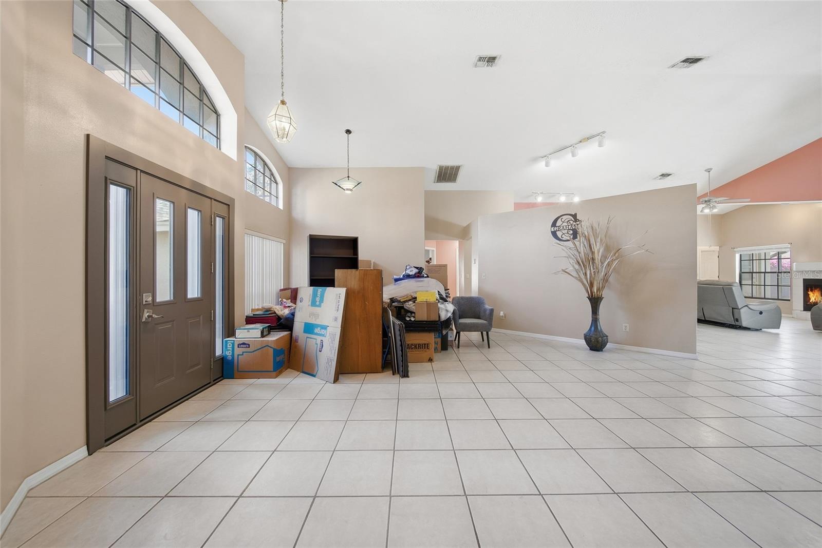 Image 8 of 38 For 2813 Aston Avenue