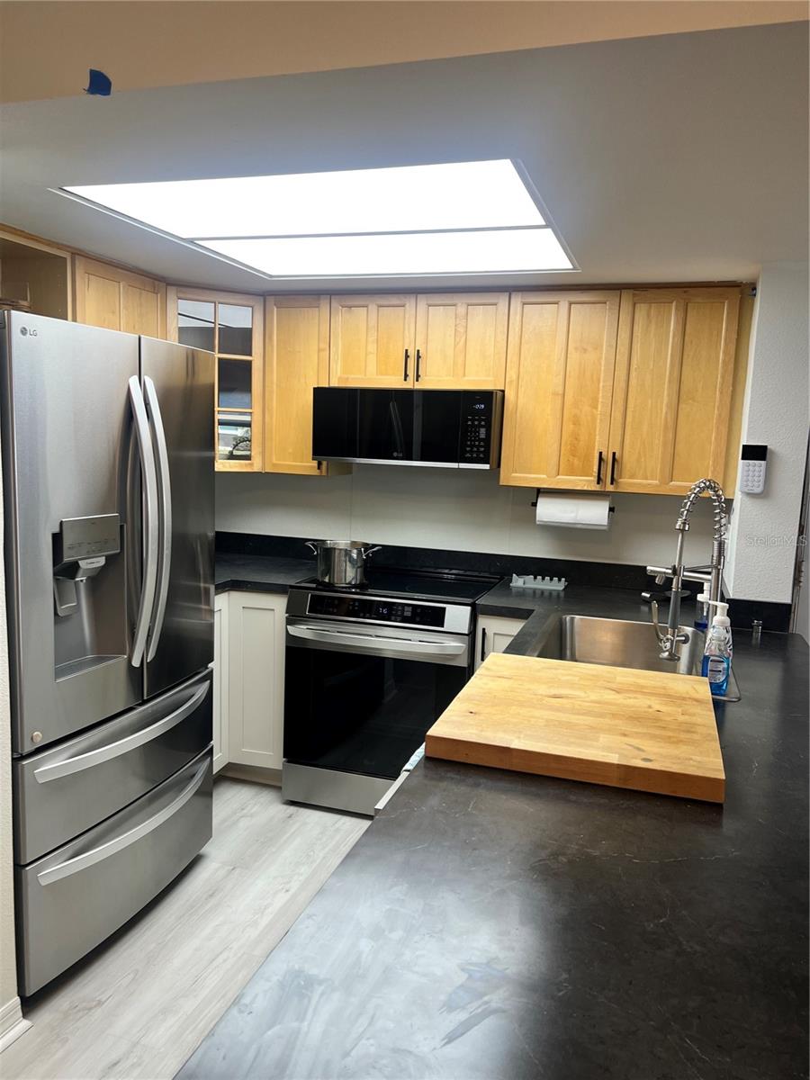 Image 8 of 25 For 4715 Jasper Drive 101