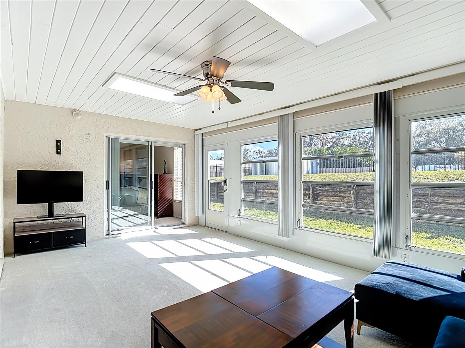 Image 19 of 32 For 7385 Crestwood Drive