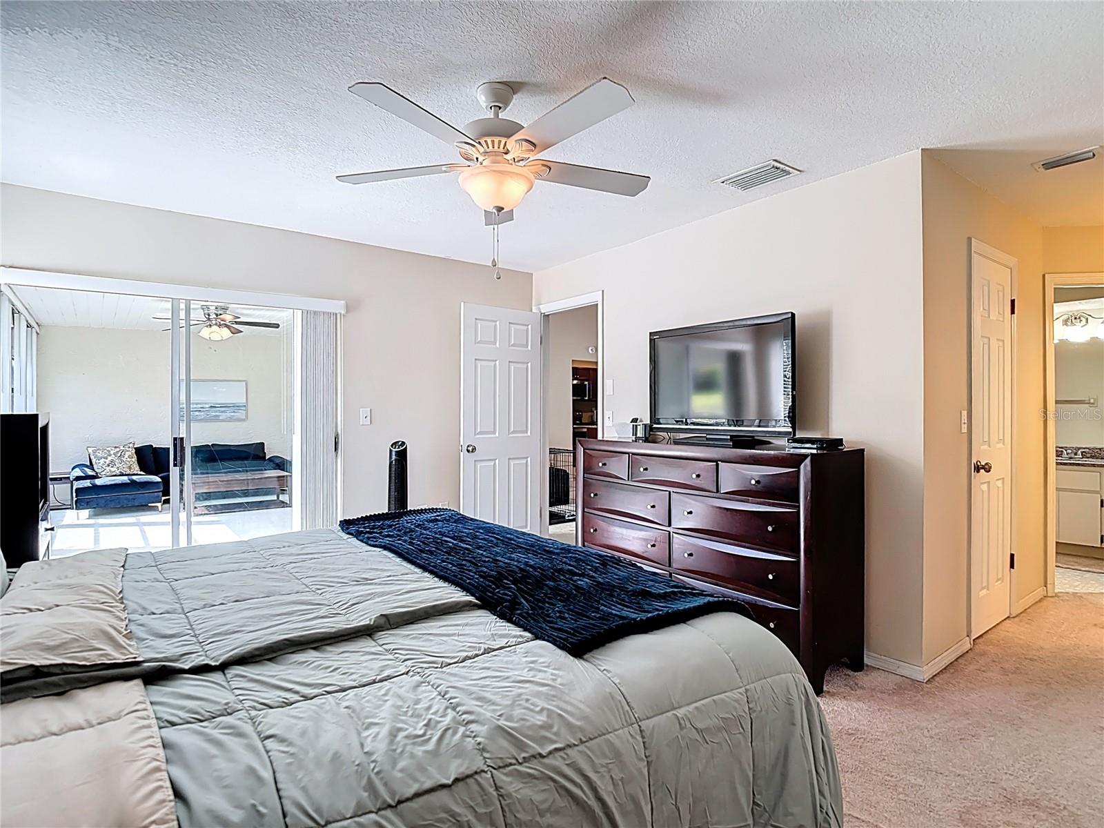 Image 23 of 32 For 7385 Crestwood Drive