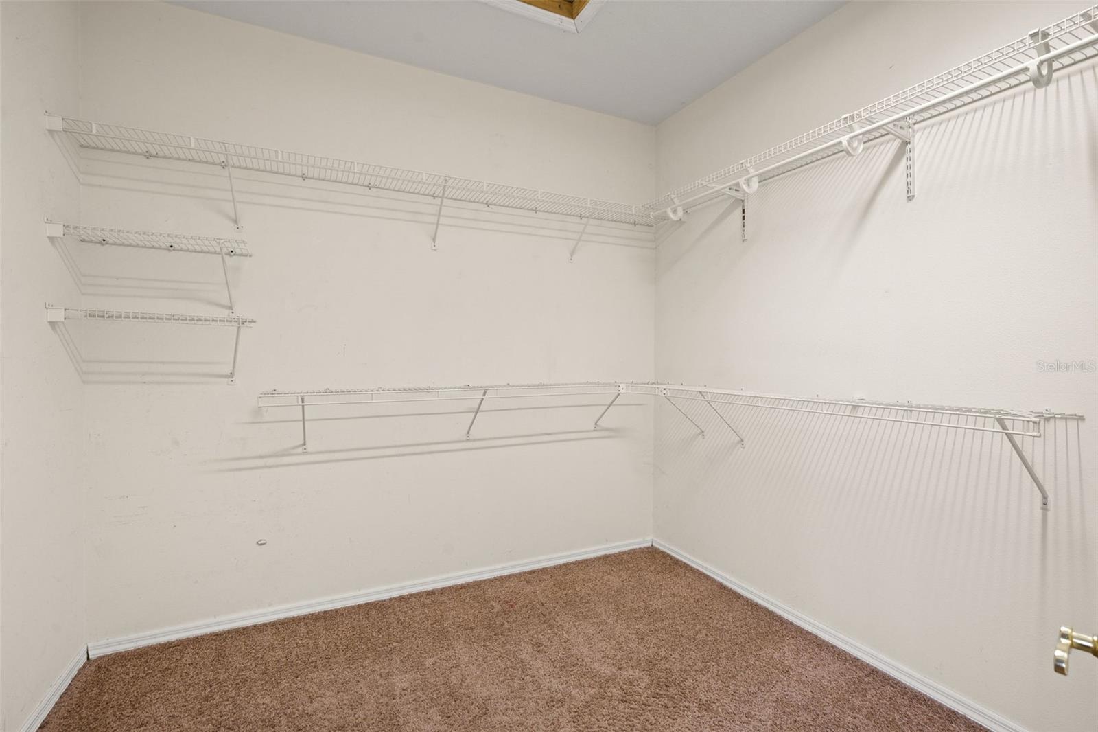 Image 18 of 42 For 38116 Archer Avenue