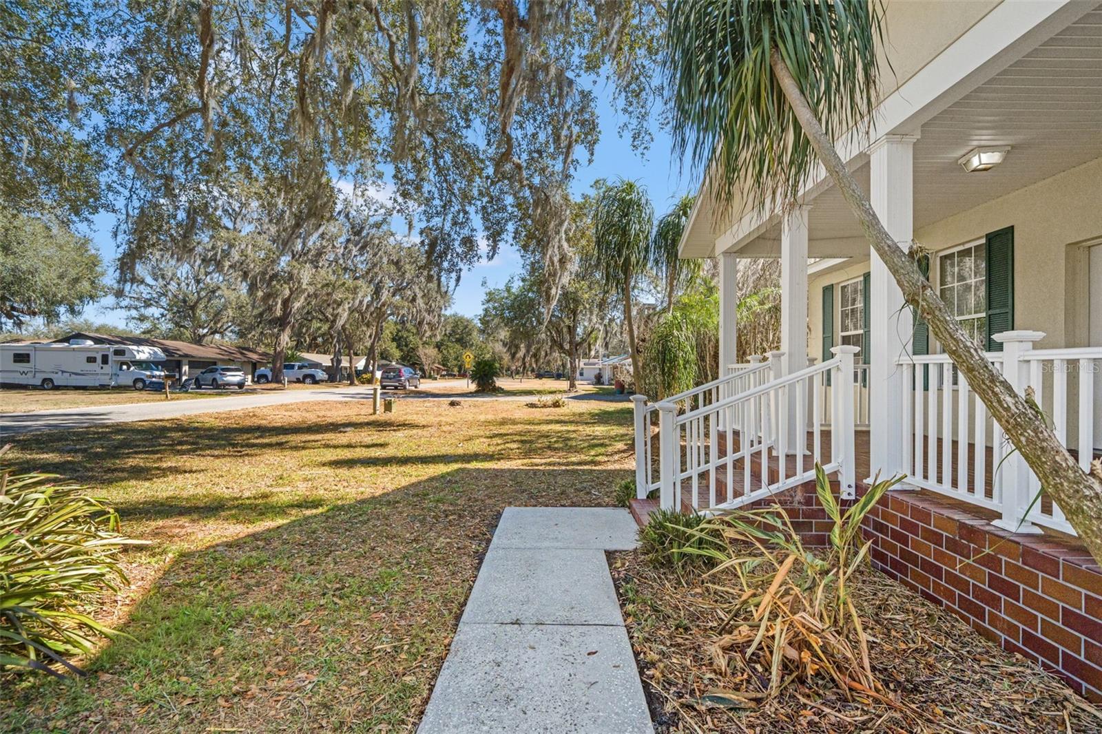 Image 29 of 42 For 38116 Archer Avenue