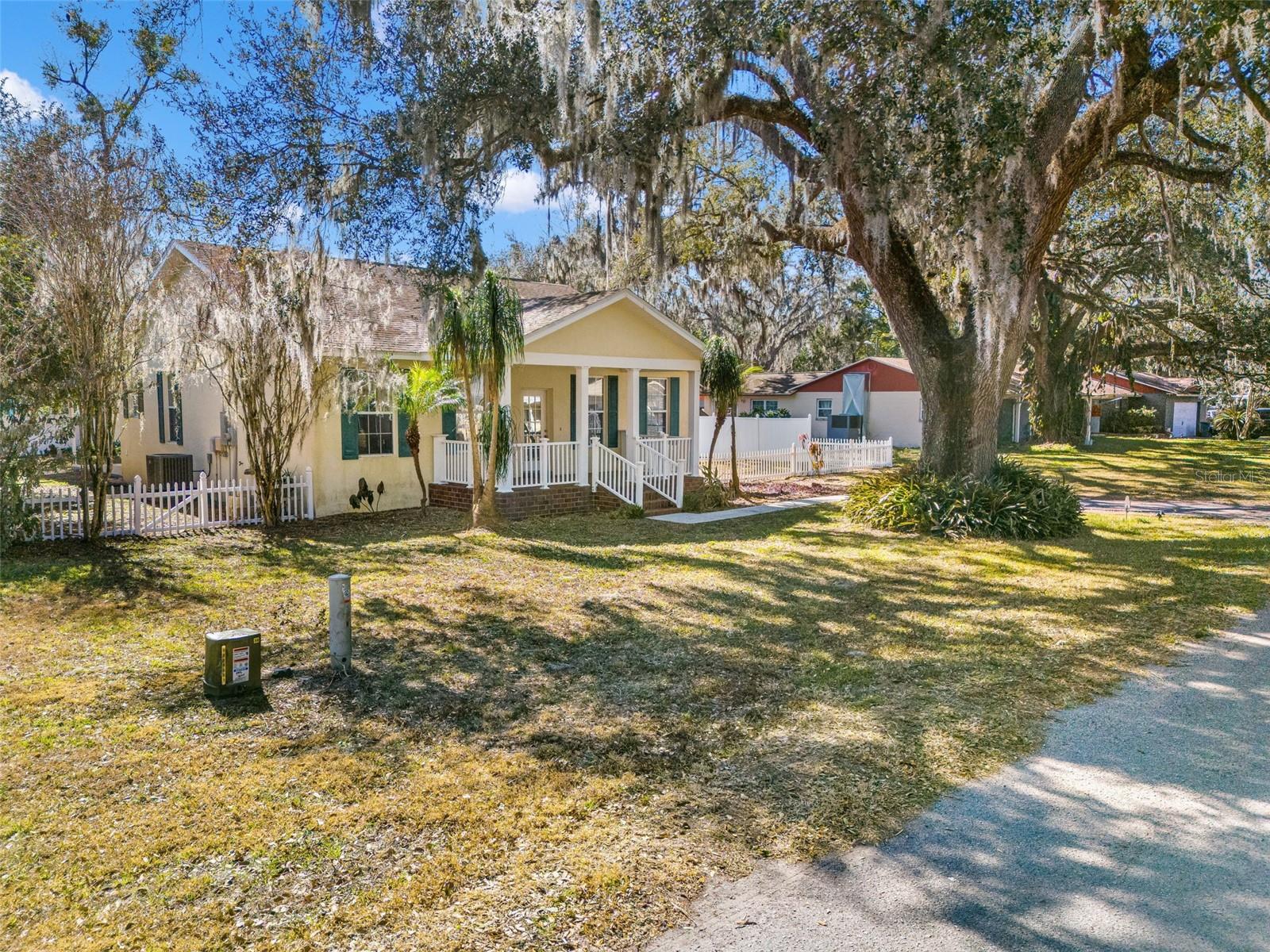 Image 36 of 42 For 38116 Archer Avenue