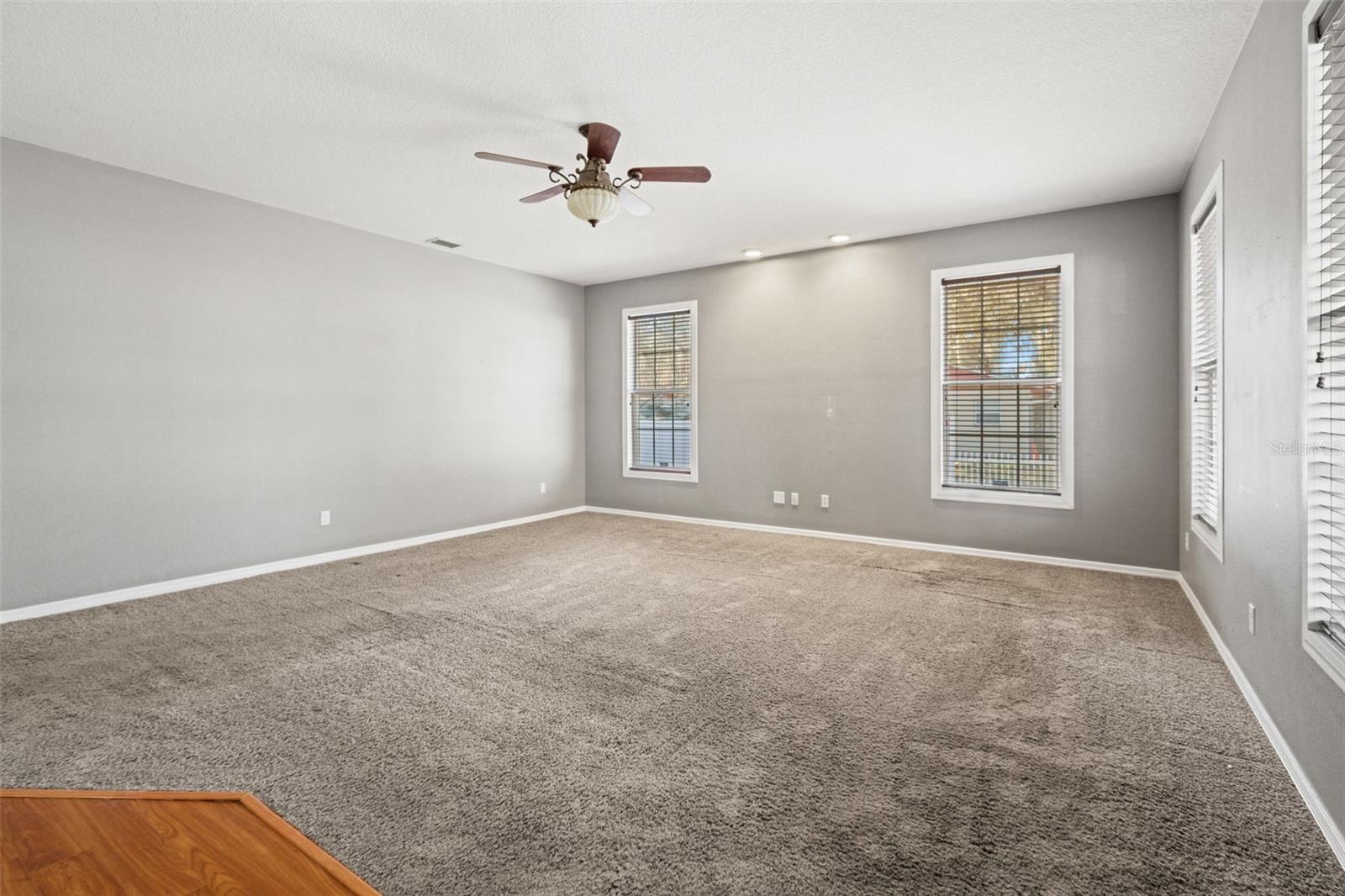 Image 9 of 42 For 38116 Archer Avenue