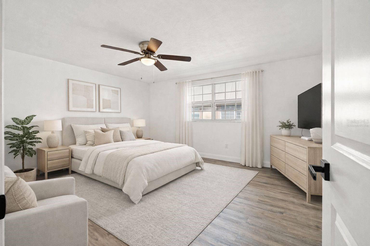 Image 16 of 45 For 4127 Stratford Drive 4127