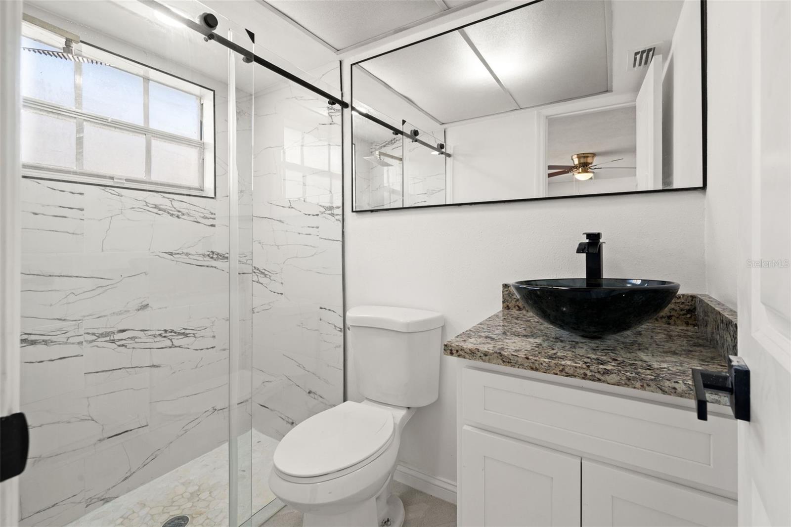 Image 19 of 45 For 4127 Stratford Drive 4127