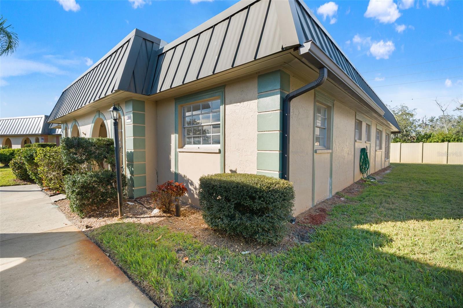 Image 2 of 45 For 4127 Stratford Drive 4127