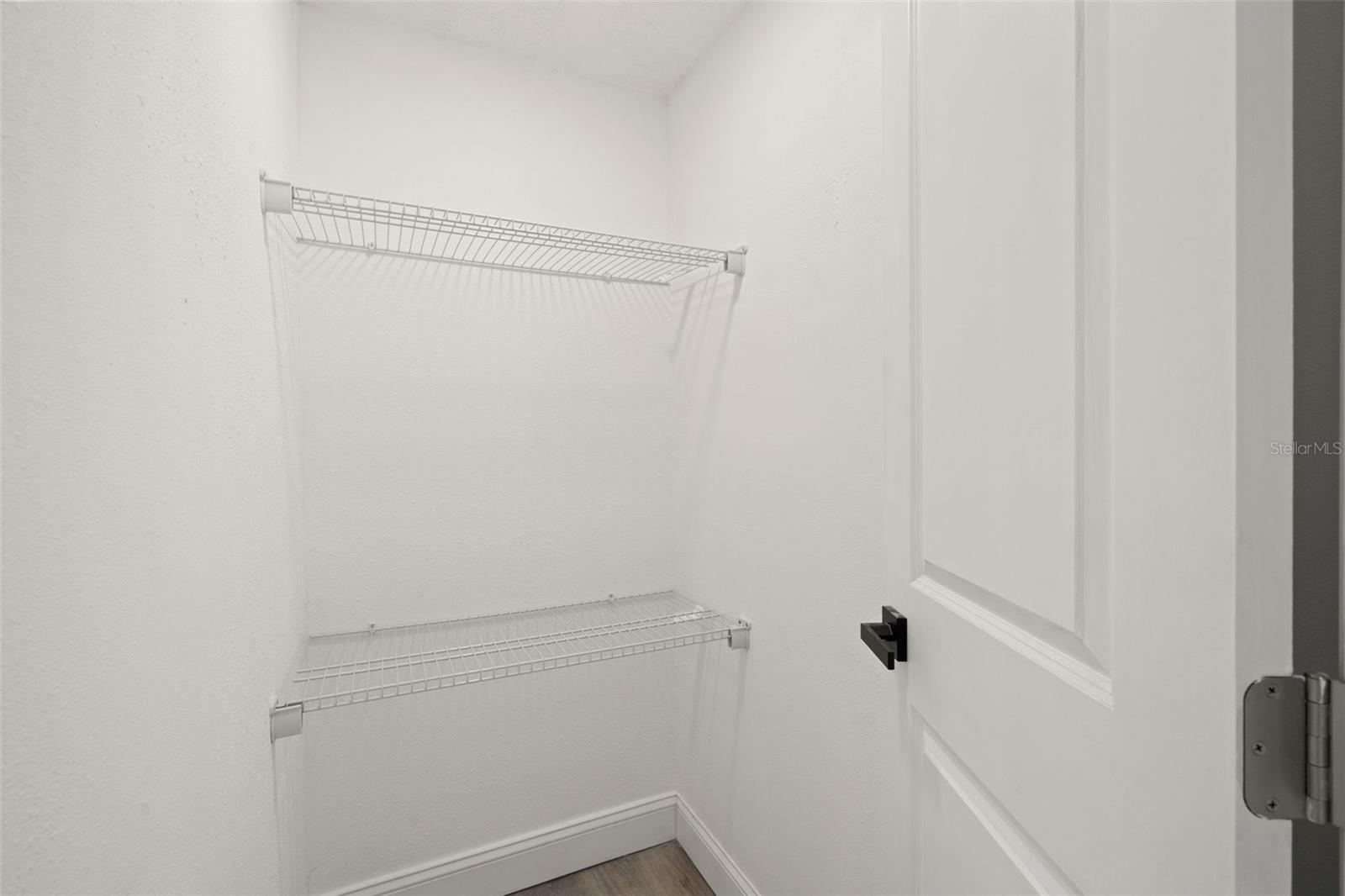 Image 20 of 45 For 4127 Stratford Drive 4127