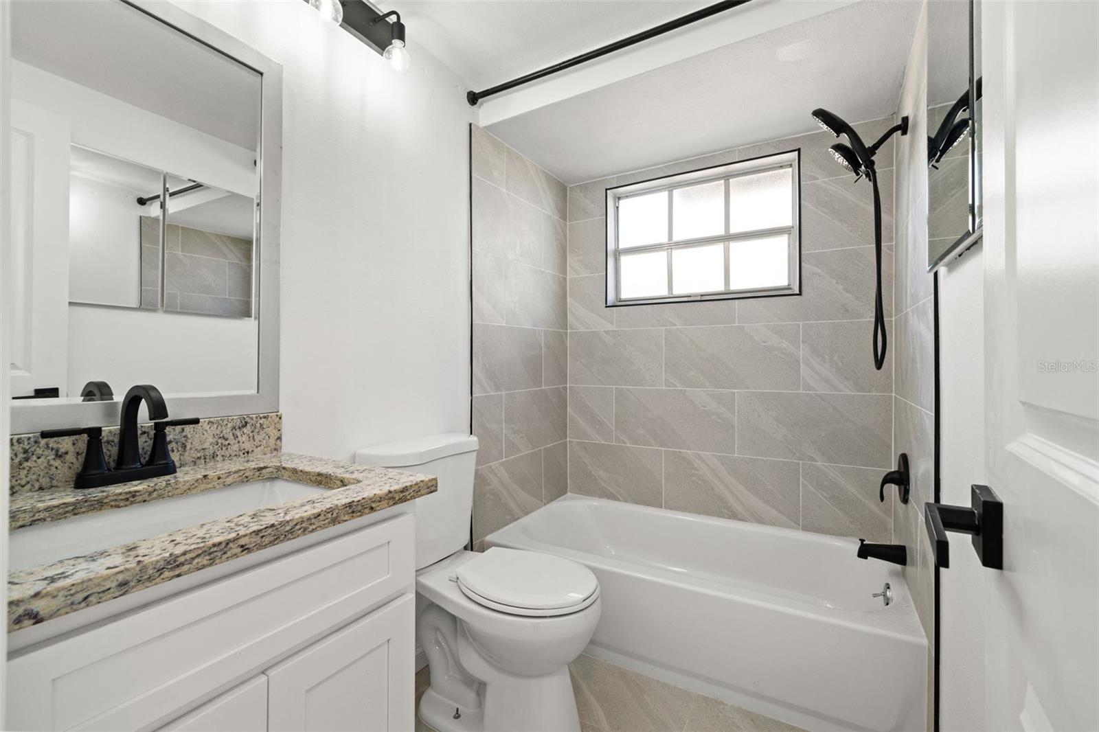 Image 22 of 45 For 4127 Stratford Drive 4127