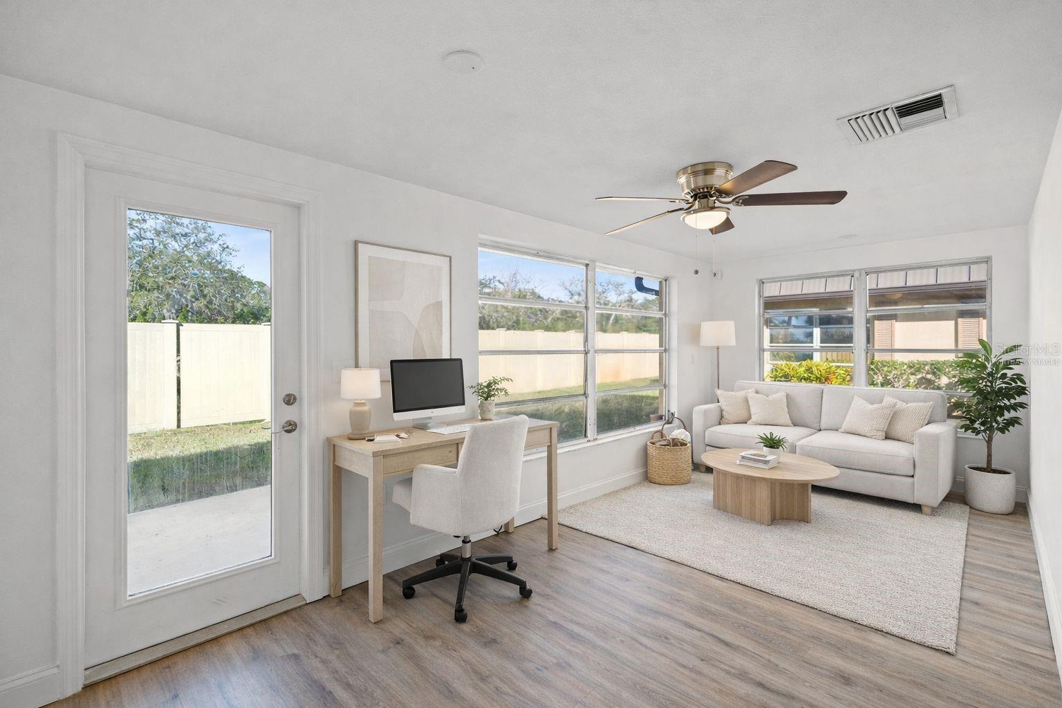 Image 26 of 45 For 4127 Stratford Drive 4127