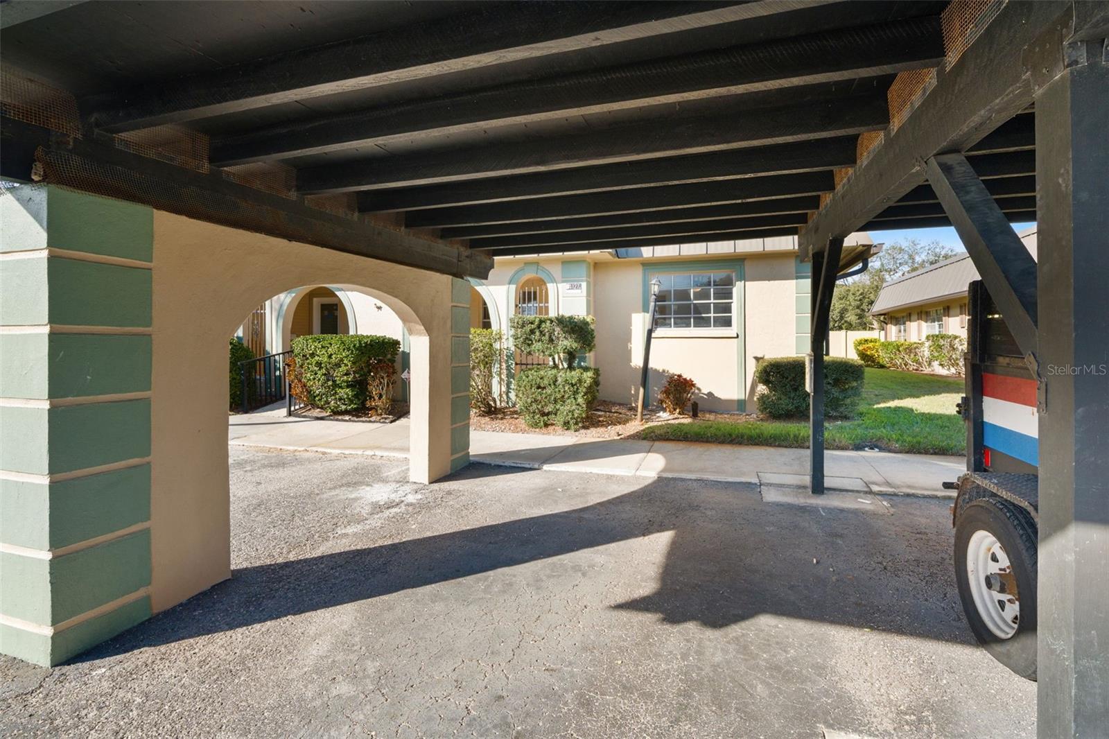 Image 35 of 45 For 4127 Stratford Drive 4127