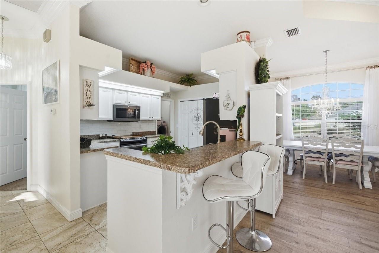 Image 14 of 36 For 6320 Kingway Lane