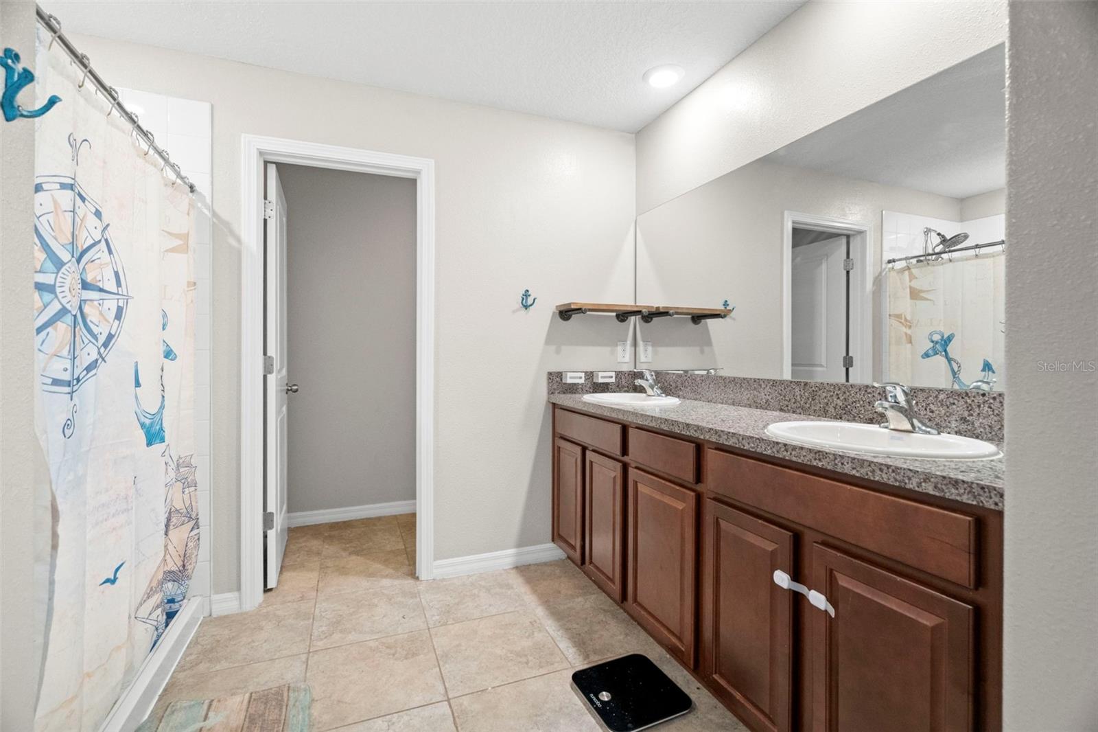 Image 14 of 46 For 6601 Rainbow Springs Lane