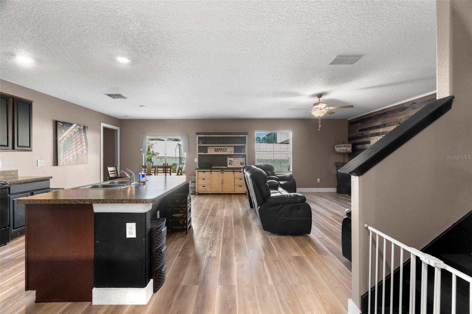 Image 26 of 46 For 6601 Rainbow Springs Lane