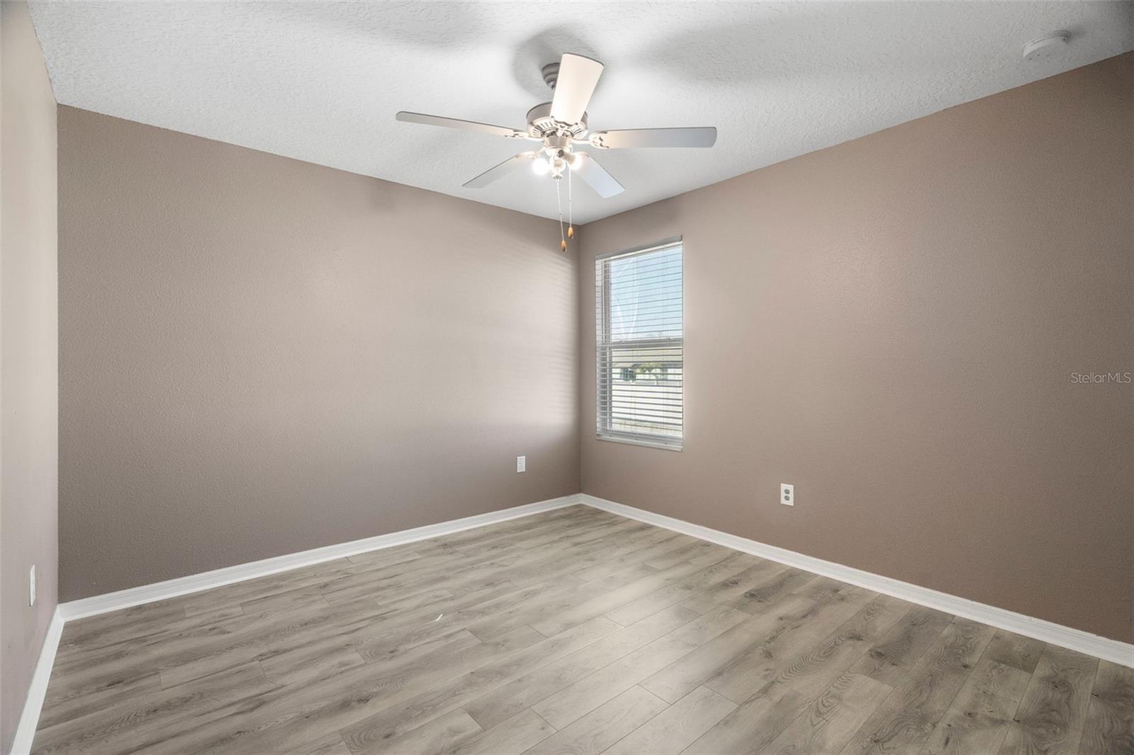 Image 35 of 46 For 6601 Rainbow Springs Lane