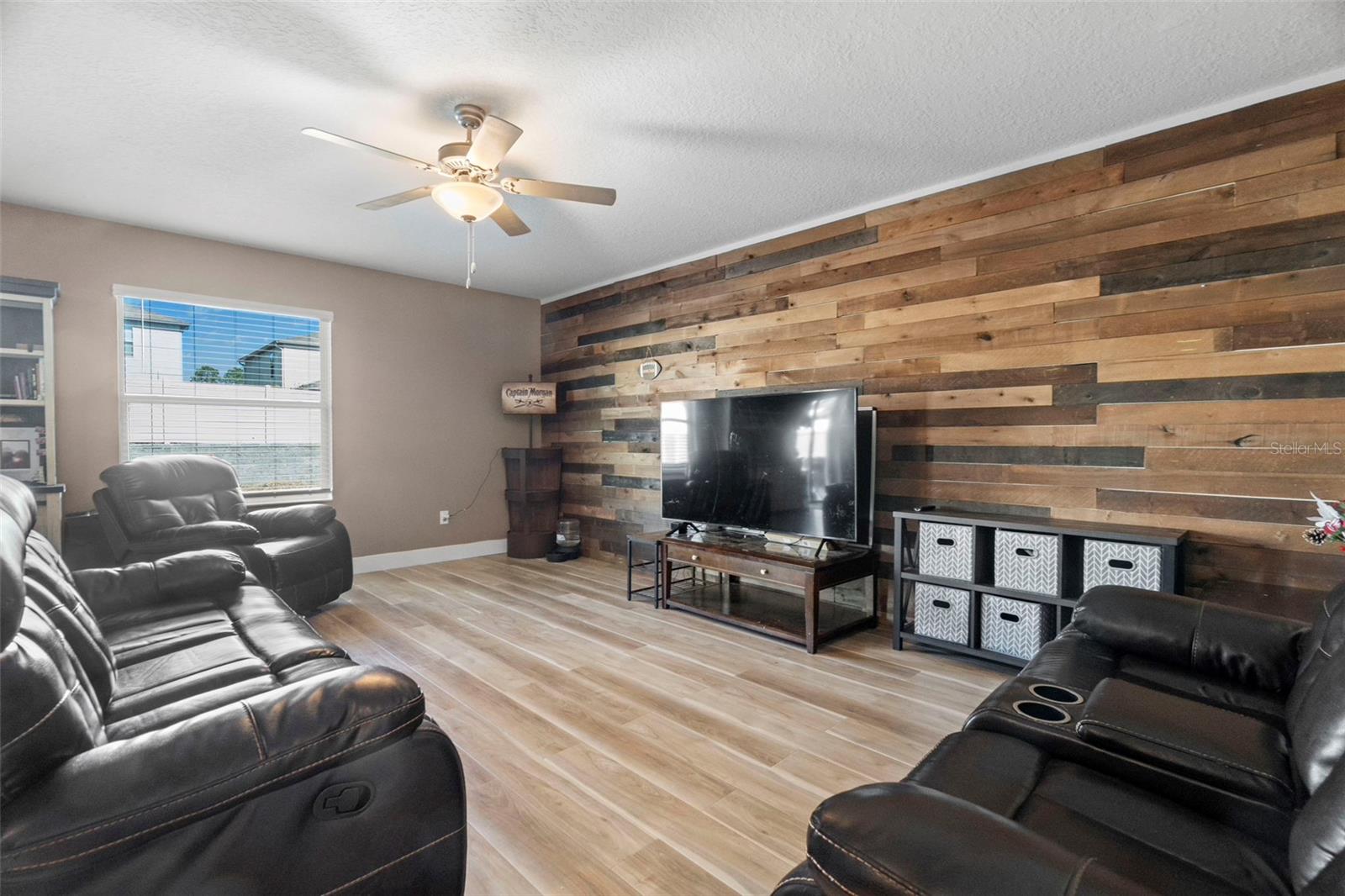 Image 4 of 46 For 6601 Rainbow Springs Lane