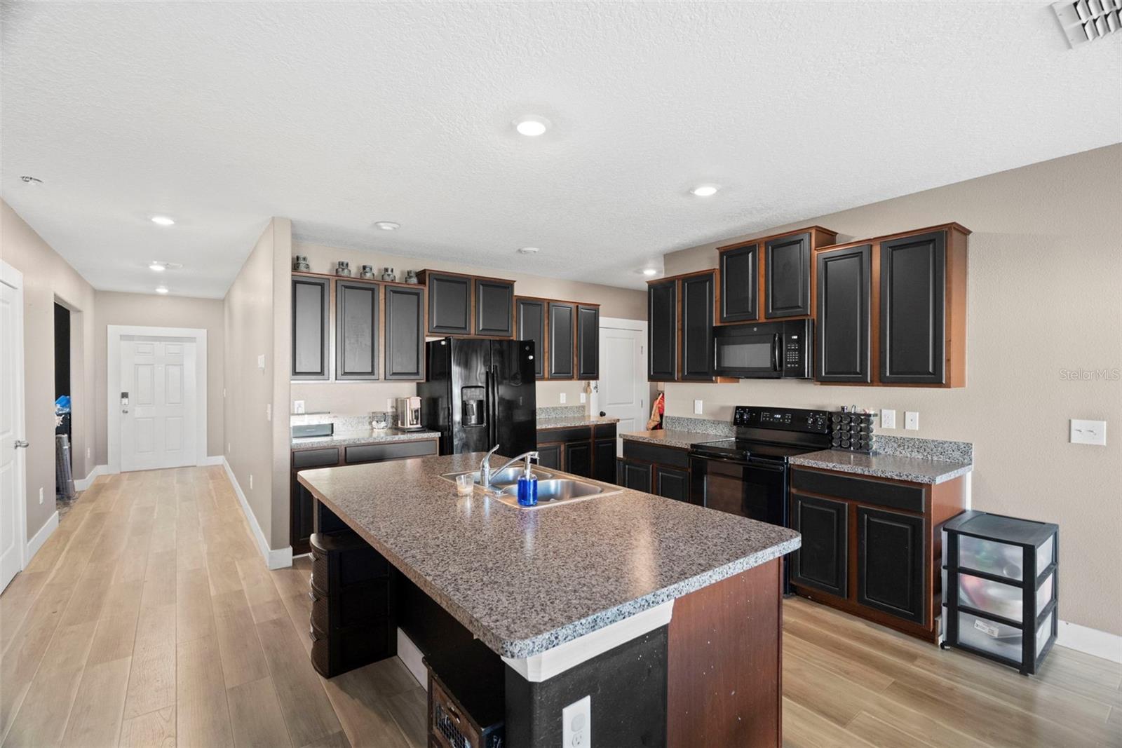 Image 9 of 46 For 6601 Rainbow Springs Lane