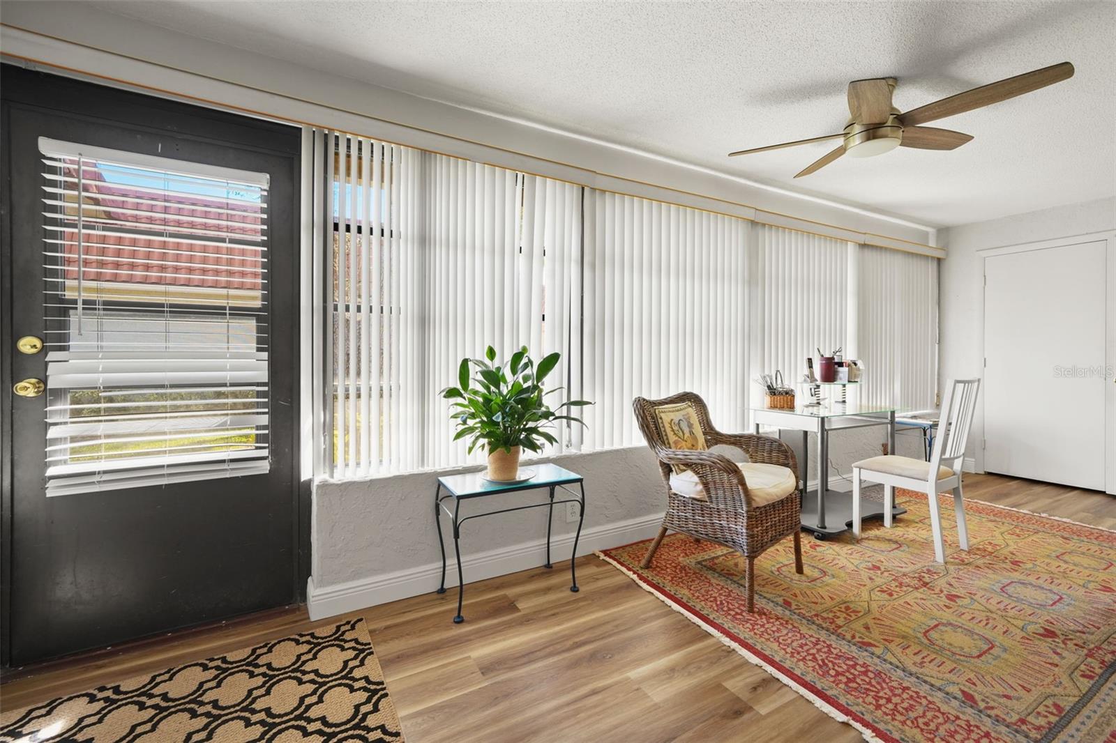 Image 21 of 65 For 19029 Us Highway 19 N 13a