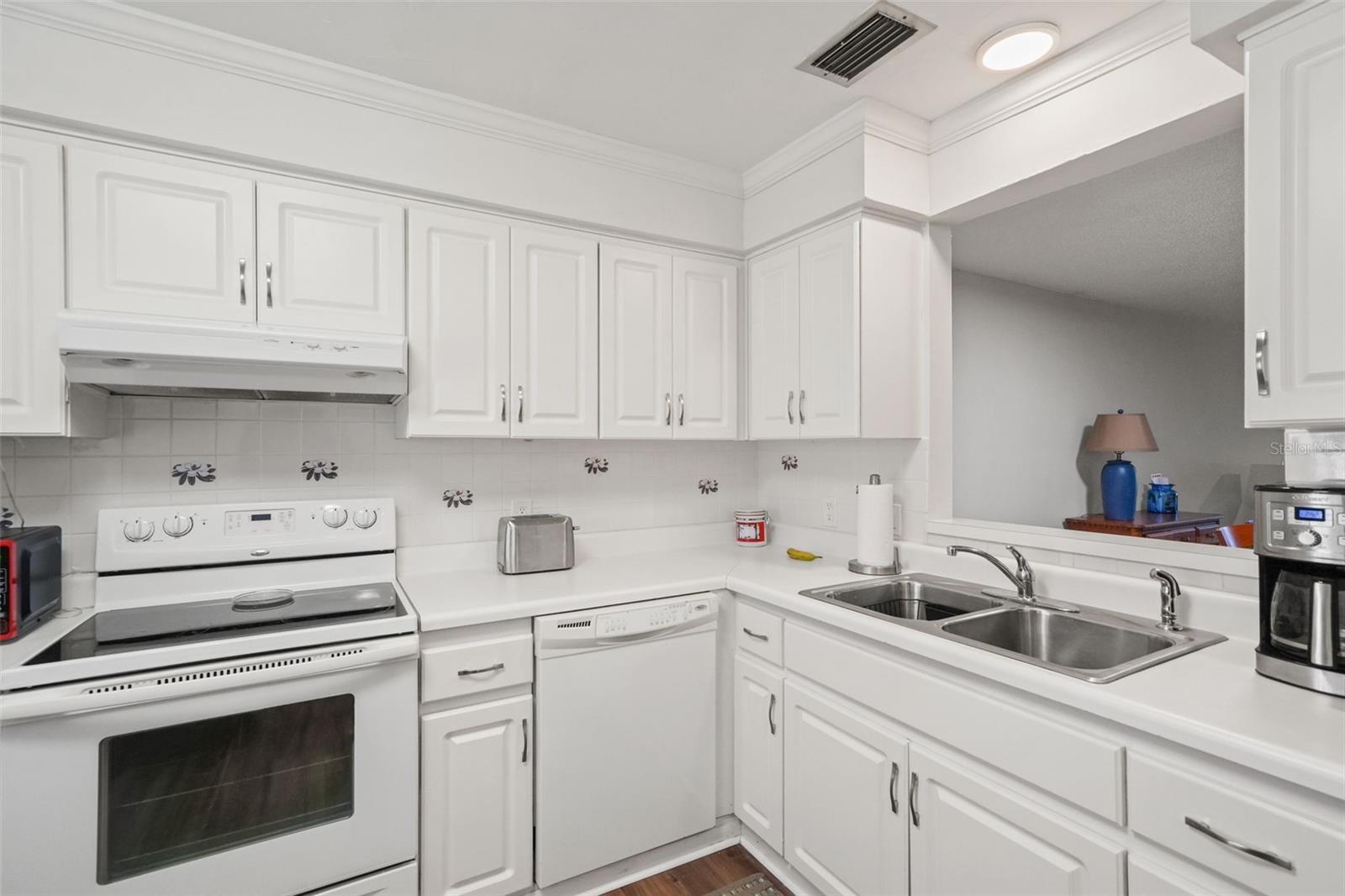 Image 4 of 65 For 19029 Us Highway 19 N 13a