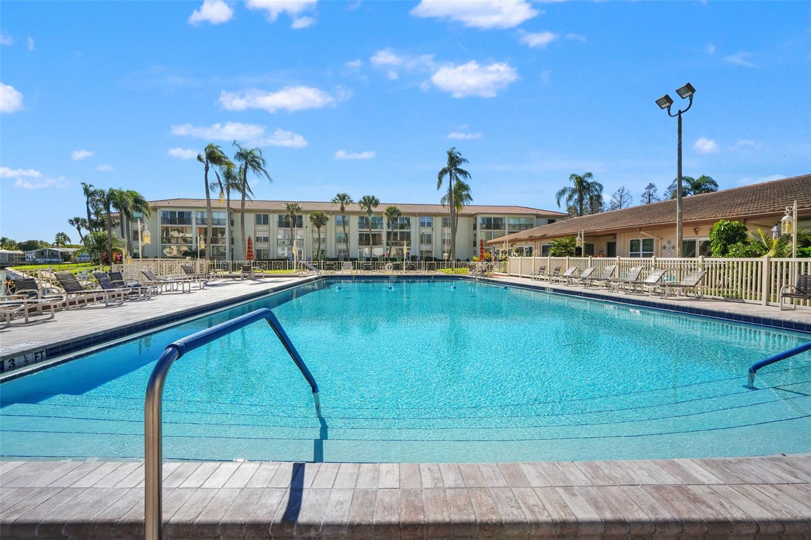 Image 40 of 65 For 19029 Us Highway 19 N 13a