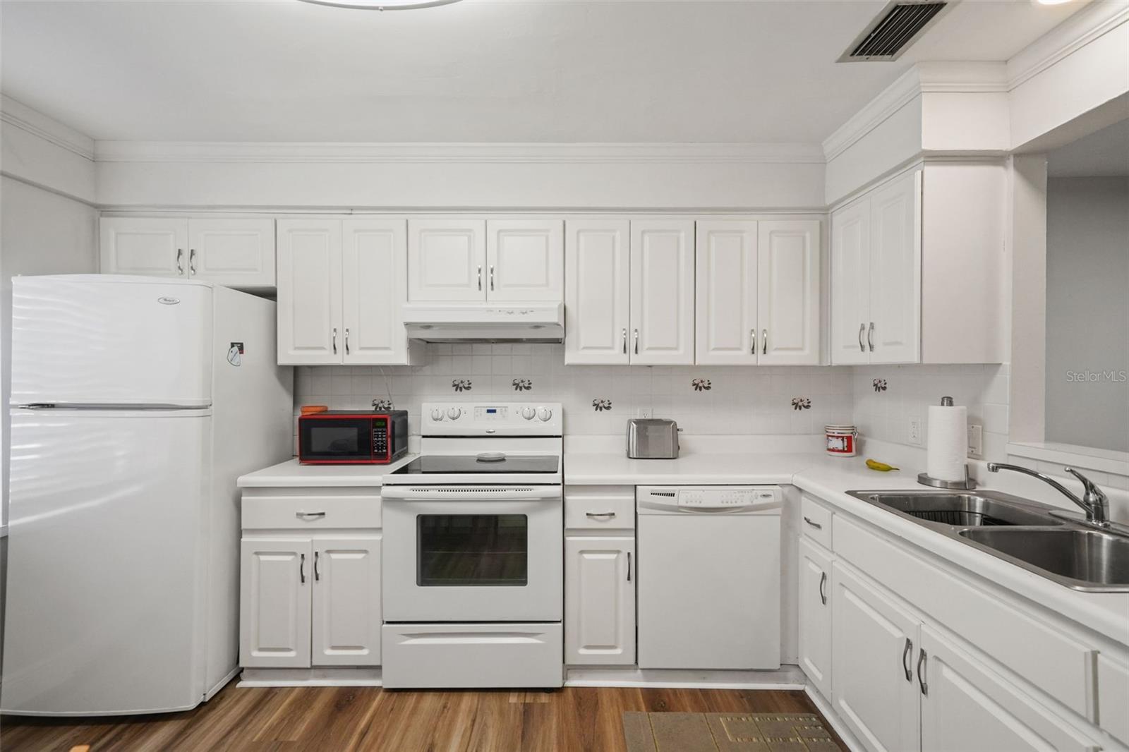 Image 5 of 65 For 19029 Us Highway 19 N 13a