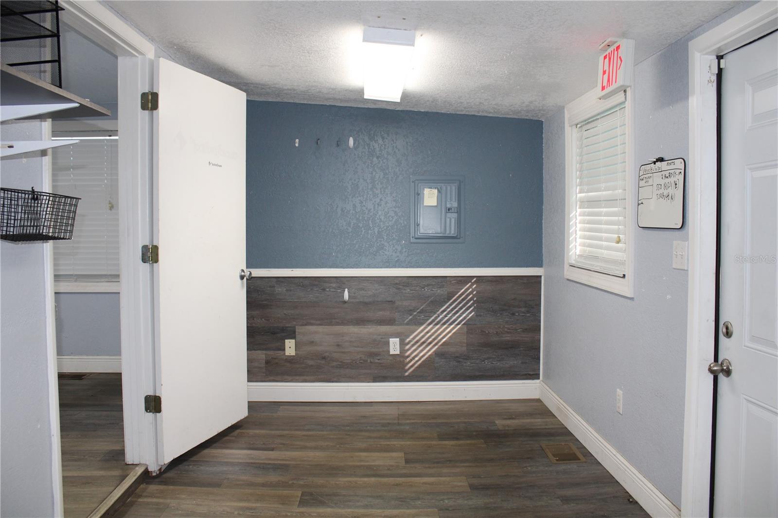 Image 11 of 23 For 5134 Plyna Street