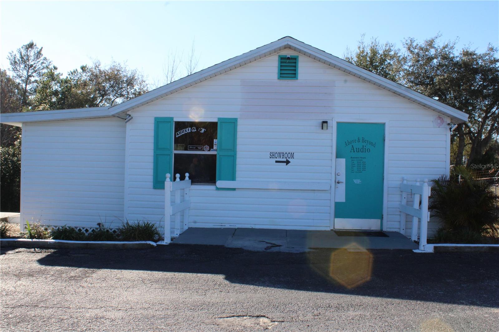 Image 2 of 23 For 5134 Plyna Street