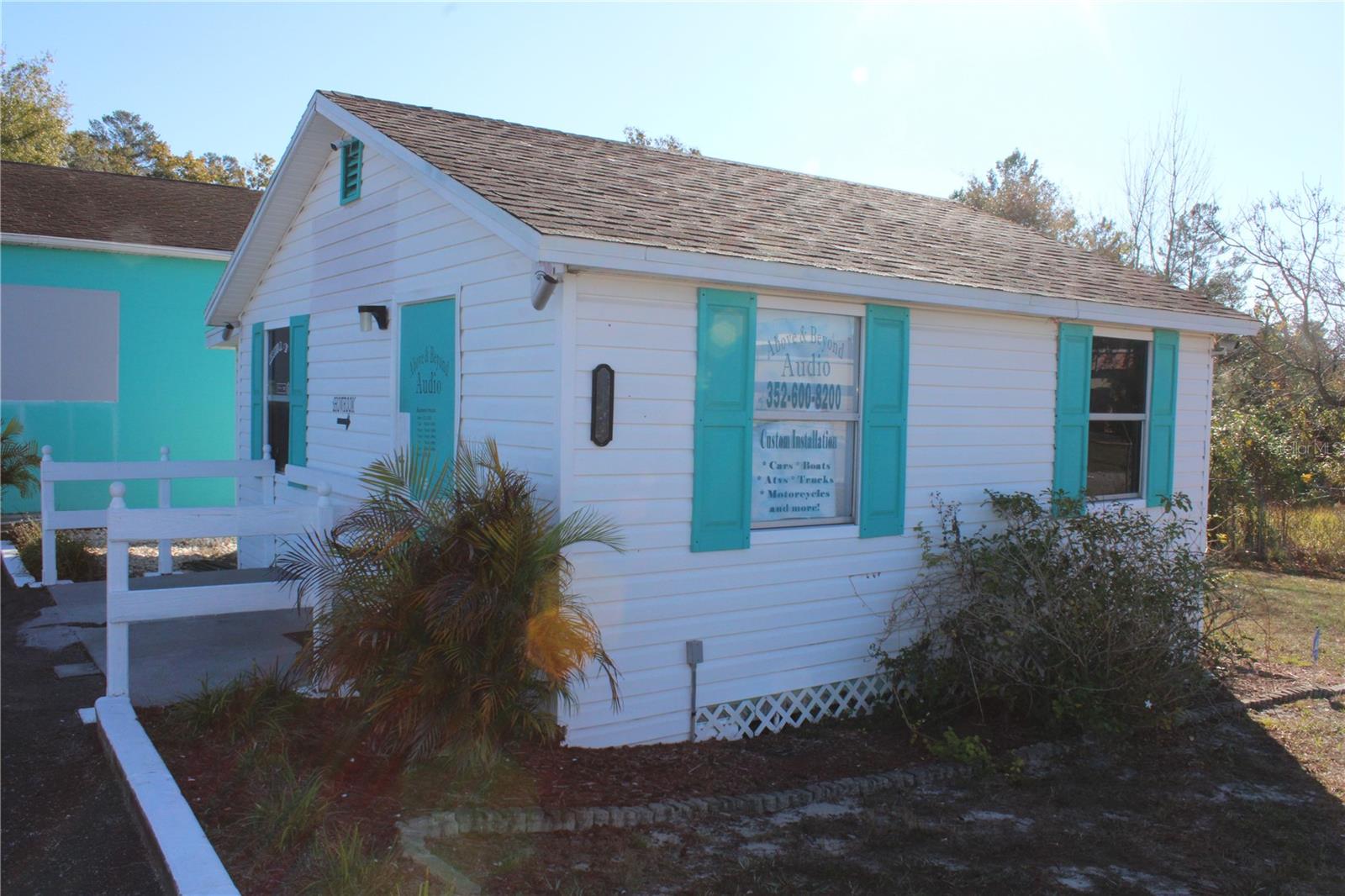 Image 4 of 23 For 5134 Plyna Street