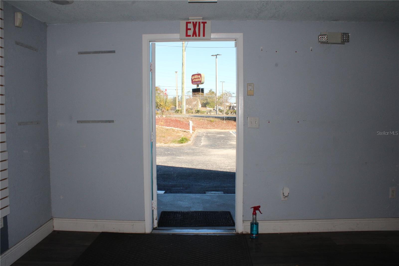 Image 7 of 23 For 5134 Plyna Street